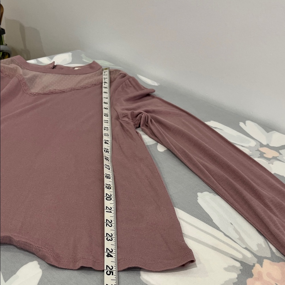 NWT About A Girl Pale Mauve Lace Accent Blouse, Size XL - Picture 13 of 16
